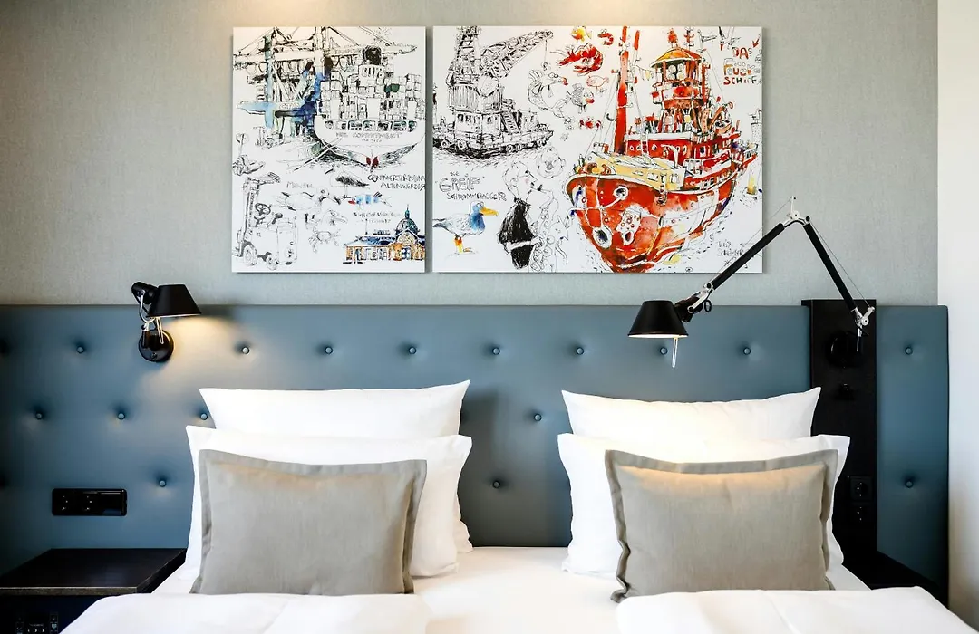 Motel One Hamburg-Altona-1